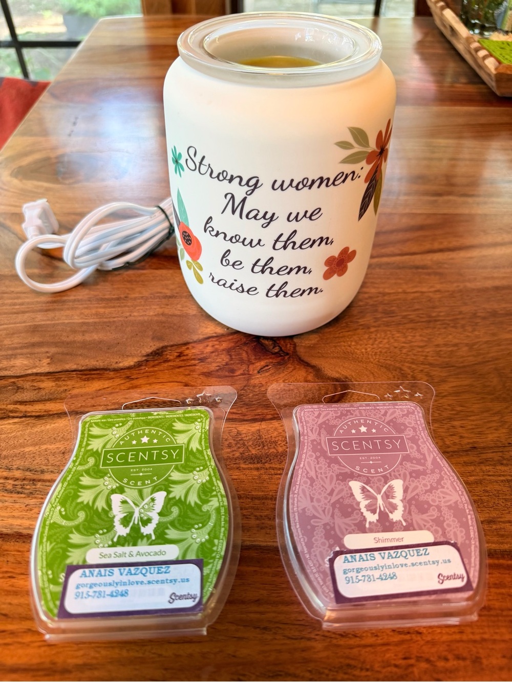 Scentsy Warmer ‘With Strength’ Retired